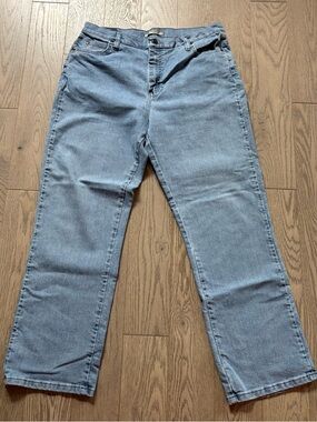 Lee Relaxed Straight Leg Jeans in Light Blue Denim
